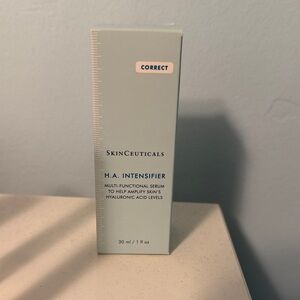 SkinCeuticals H.A. Intensifier